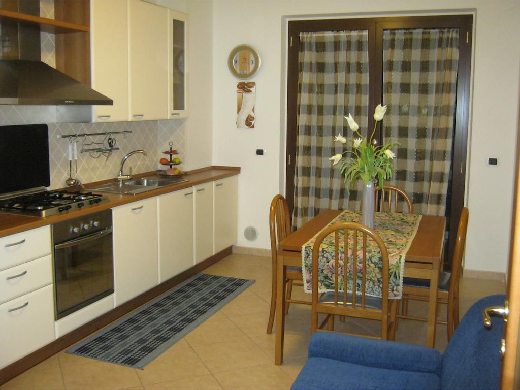 Tortoreto Verde Mare "Appartamenti Per Vacanze" חדר תמונה